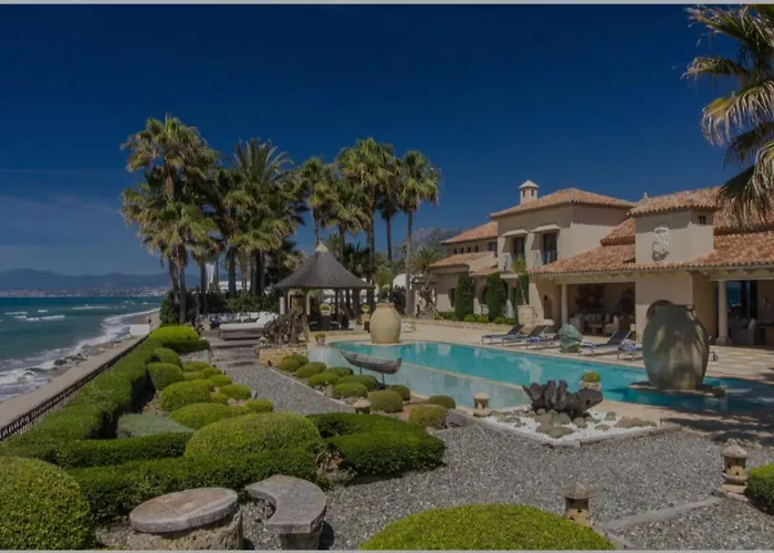 Villa Los Monteros Playa